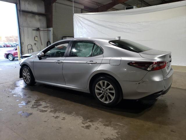 Image 2 of 2022 TOYOTA CAMRY LE 2022 with VIN 4T1C11AK3NU700932