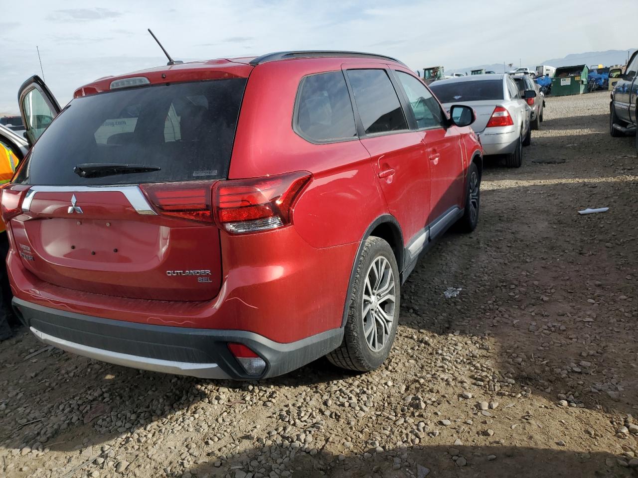 Image 3 of 2016 MITSUBISHI OUTLANDER SE 2016 with VIN JA4AZ3A37GZ013011