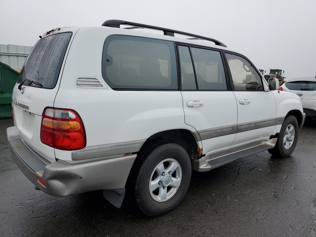 Image 3 of 2000 TOYOTA LAND CRUISER  2000 with VIN JT3HT05J0Y0080380