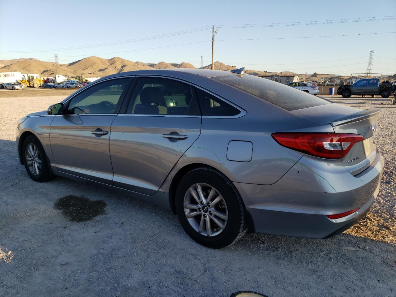 Изображение 2 2015 HYUNDAI SONATA SE 2015 с VIN 5NPE24AF8FH208682