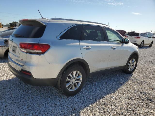 Obraz 3 z 2016 KIA SORENTO LX 2016 z VIN 5XYPG4A31GG120890