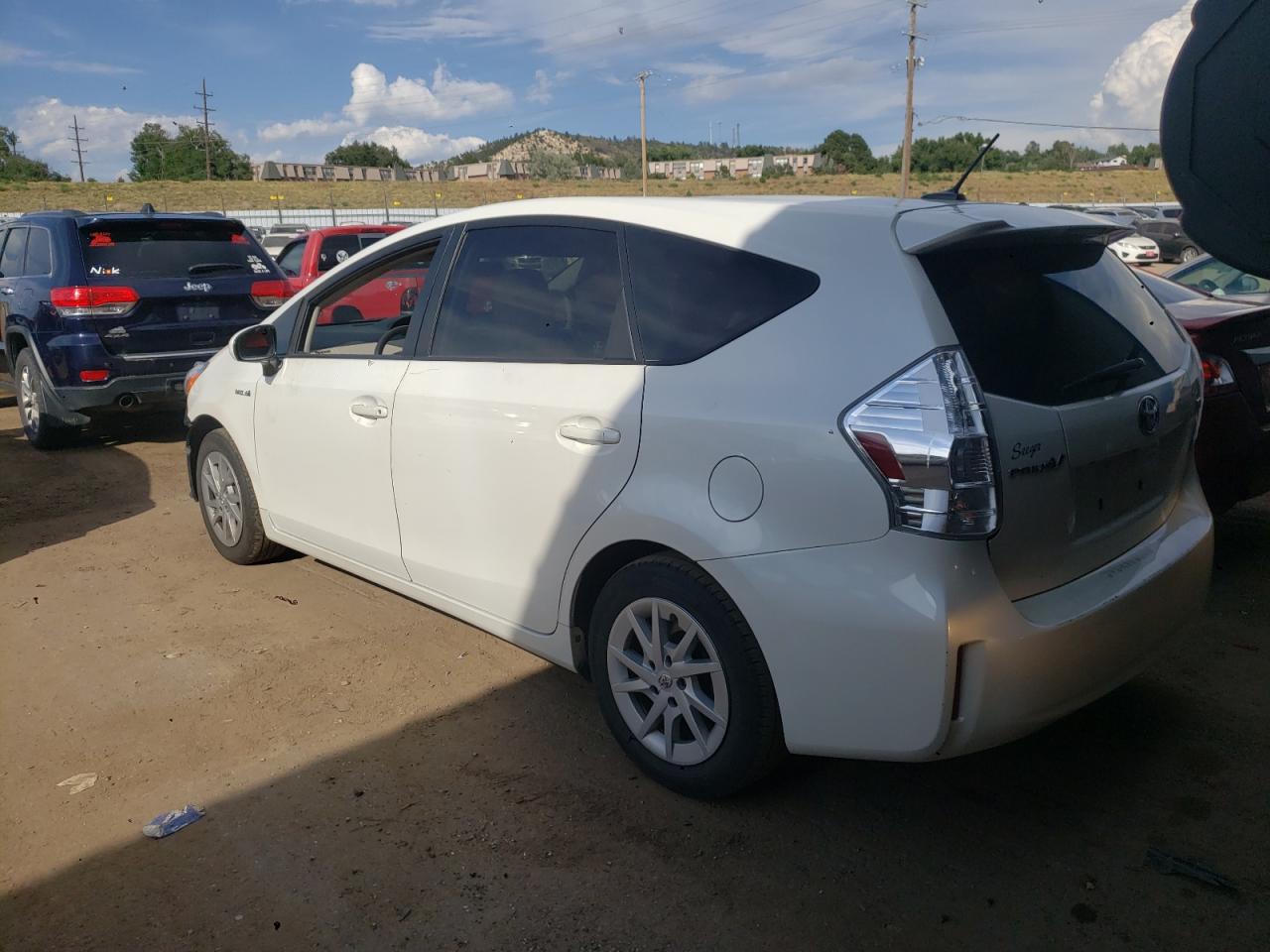 Obraz 2 z 2014 TOYOTA PRIUS V  2014 z VIN JTDZN3EU2E3312350