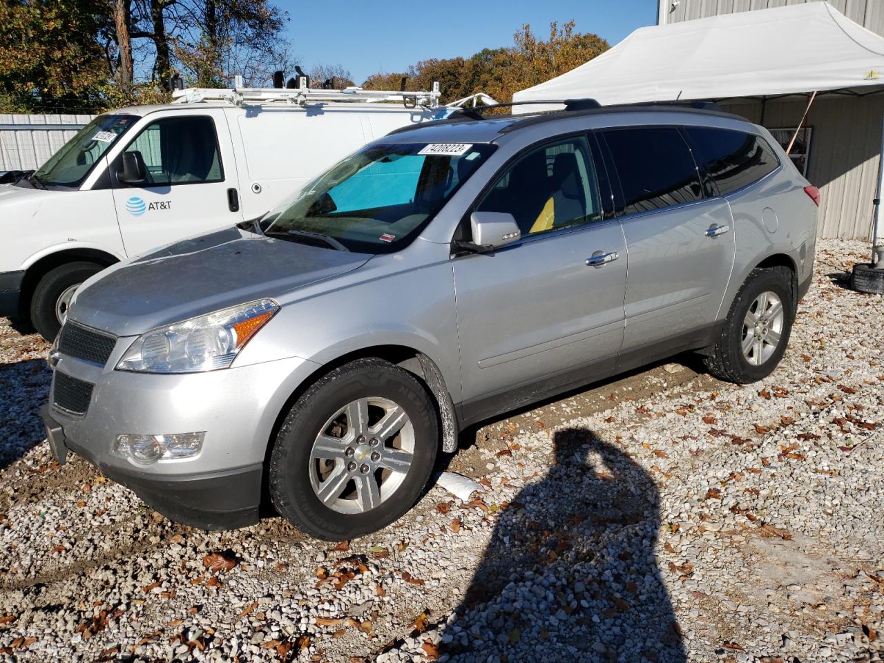 Image 1 of 2011 CHEVROLET TRAVERSE LT 2011 with VIN 1GNKVGED1BJ347355