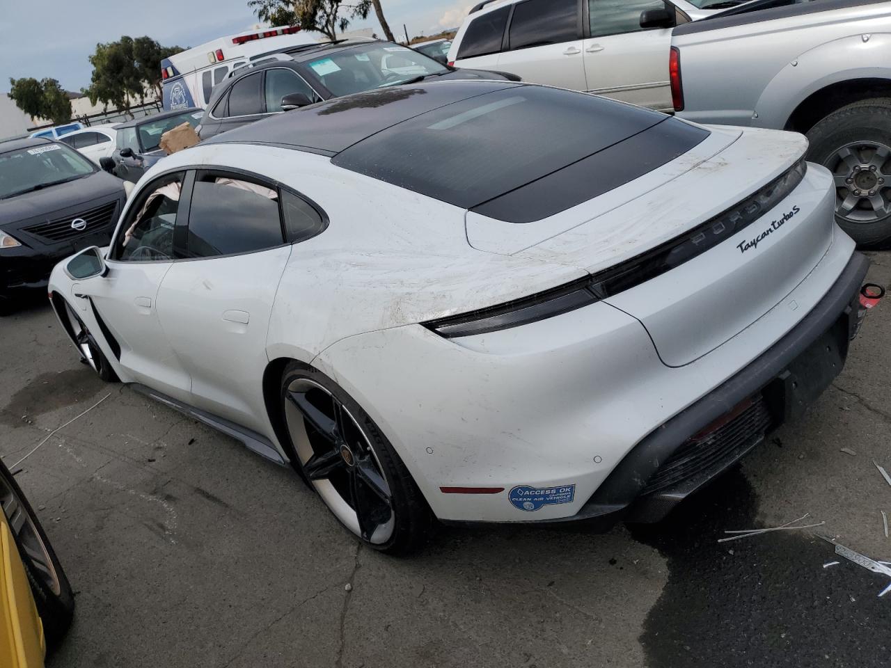 Изображение 2 2020 PORSCHE TAYCAN TURBO 2020 с VIN WP0AC2Y1XLSA70167