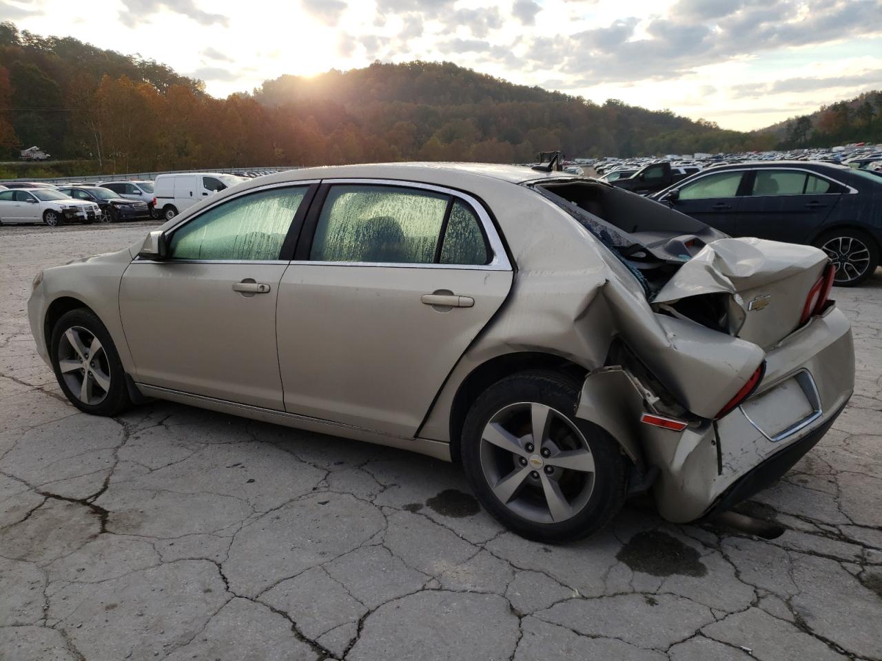Image 2 of 2011 CHEVROLET MALIBU 1LT 2011 with VIN 1G1ZC5E16BF200046
