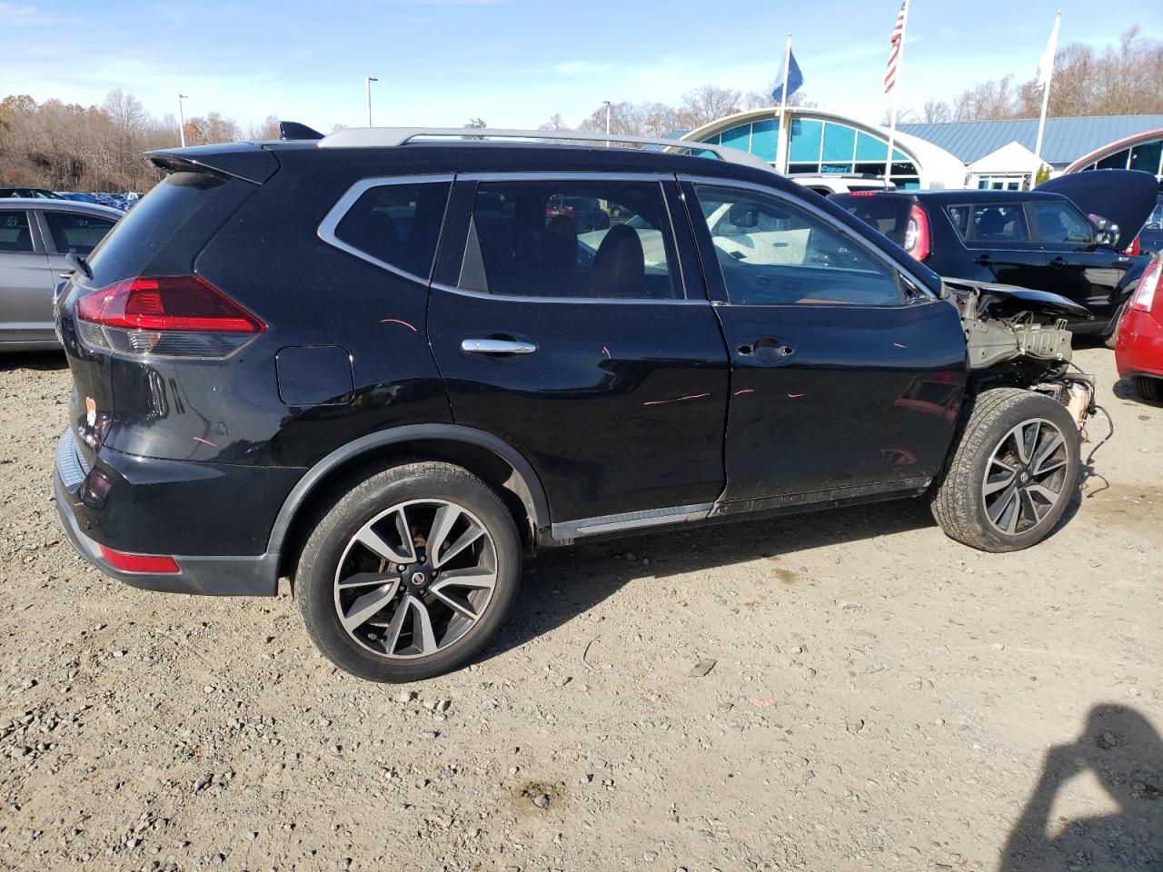 Image 3 of 2019 NISSAN ROGUE S 2019 with VIN 5N1AT2MV7KC730191