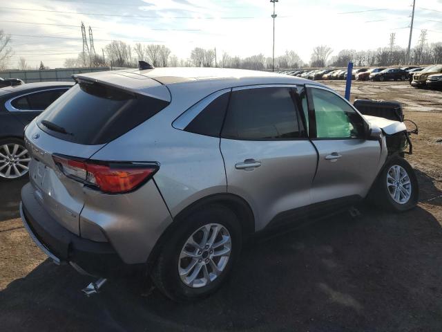 Image 3 of 2020 FORD ESCAPE SE 2020 with VIN 1FMCU9G61LUA83611