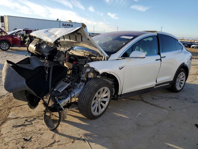 Obraz 2020 TESLA MODEL X  2020