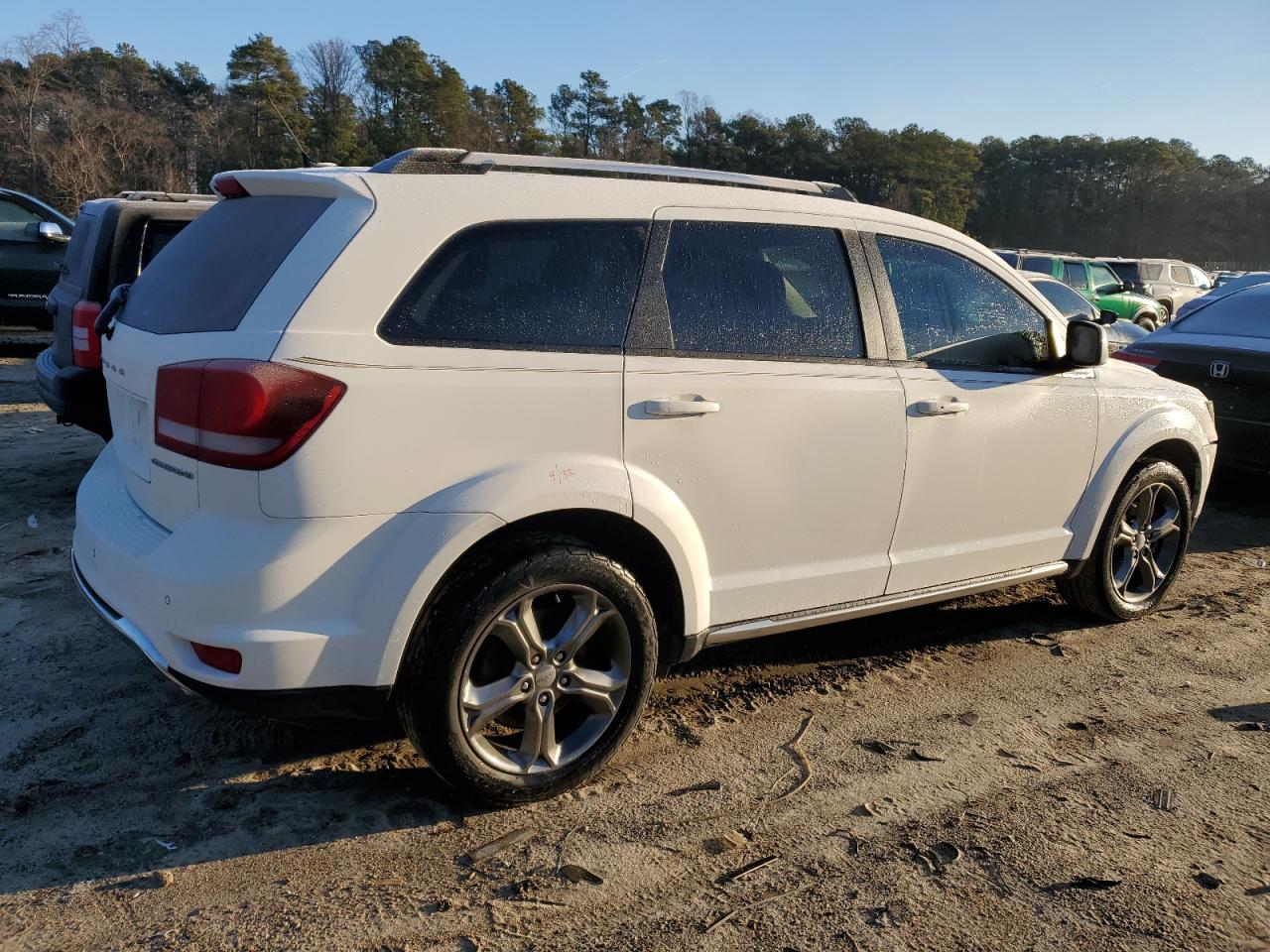 Obraz 3 z 2015 DODGE JOURNEY CROSSROAD 2015 z VIN 3C4PDCGGXFT588704