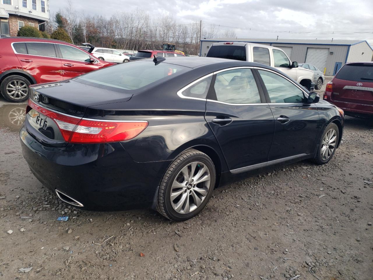Obraz 3 z 2013 HYUNDAI AZERA  2013 z VIN KMHFG4JG2DA326077
