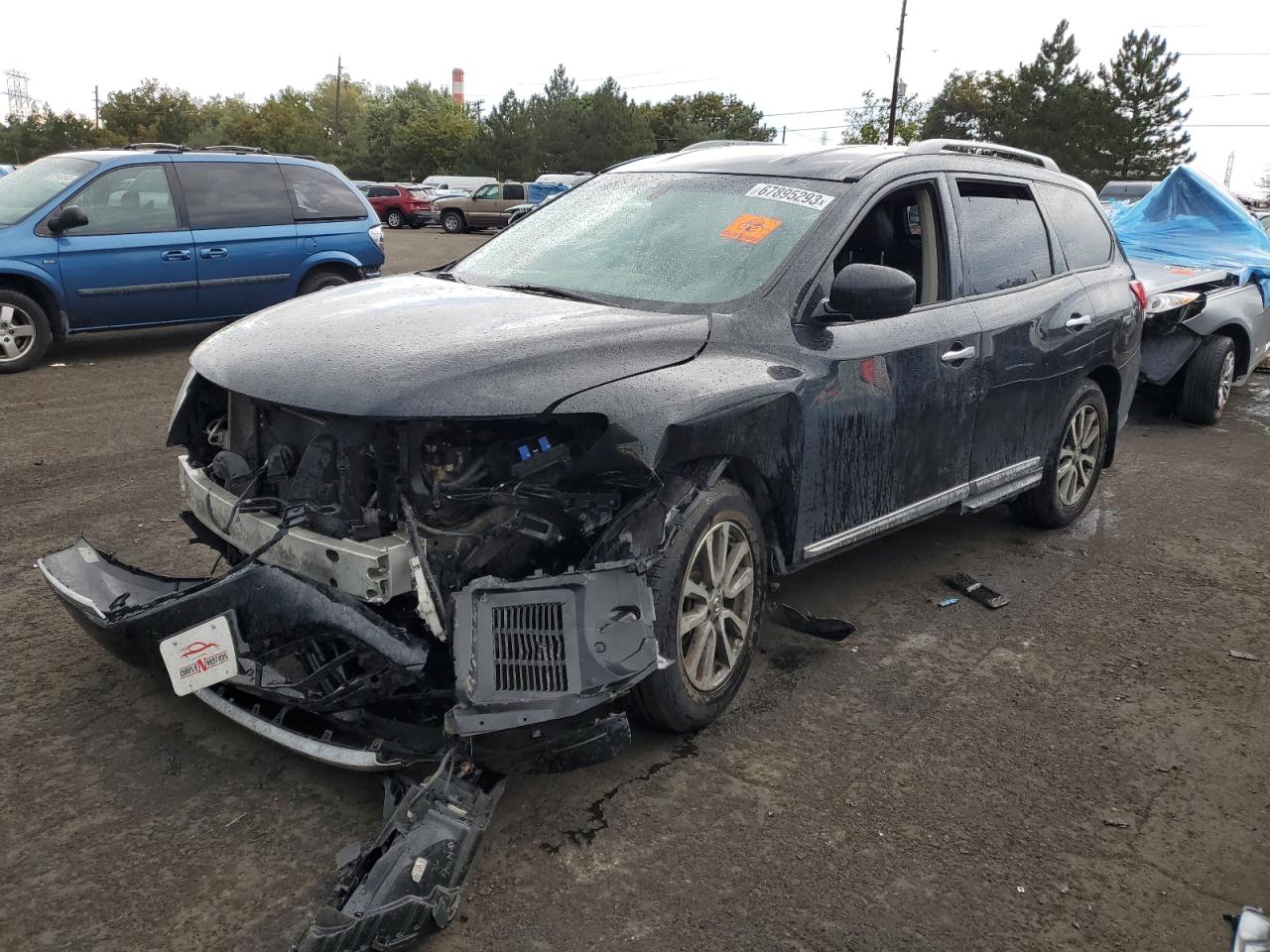 Image 1 of 2014 NISSAN PATHFINDER S 2014 with VIN 5N1AR2MM0EC666070