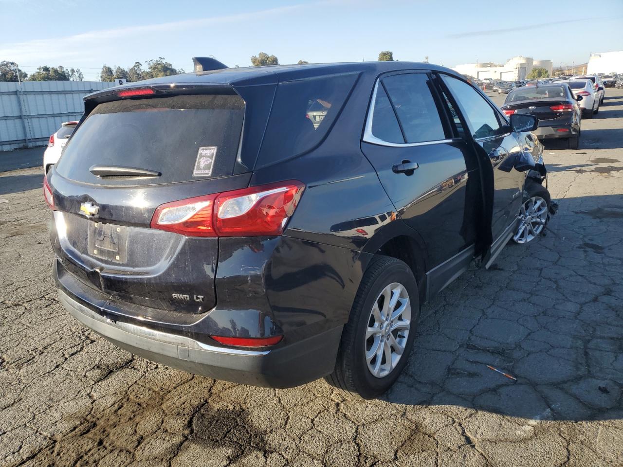 Image 3 of 2020 CHEVROLET EQUINOX LT 2020 with VIN 3GNAXUEV7LS511477