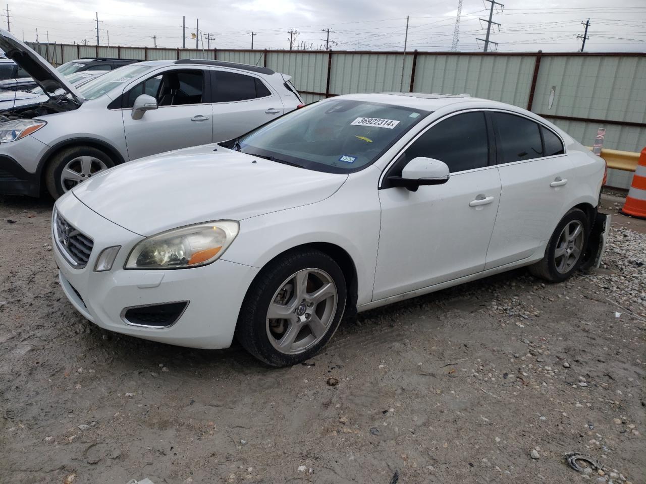 Image 1 of 2013 VOLVO S60 T5 2013 with VIN YV1612FH9D1208579