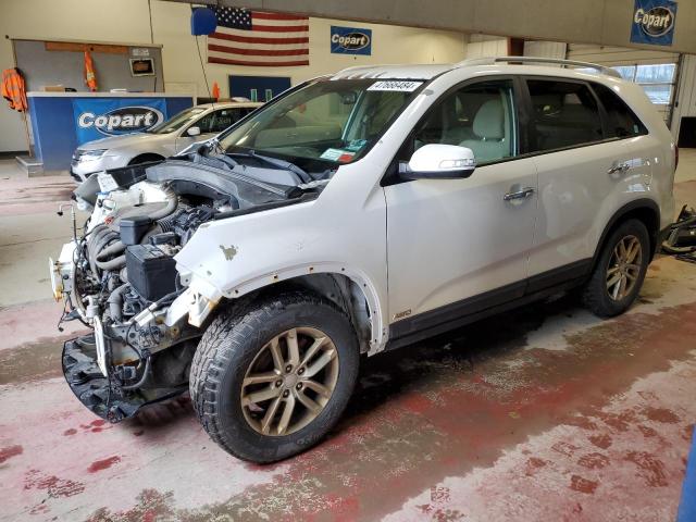 Image 1 of 2015 KIA SORENTO LX 2015 with VIN 5XYKTCA65FG586587