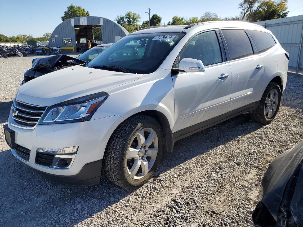 Image 1 of 2017 CHEVROLET TRAVERSE LT 2017 with VIN 1GNKVGKD9HJ102445