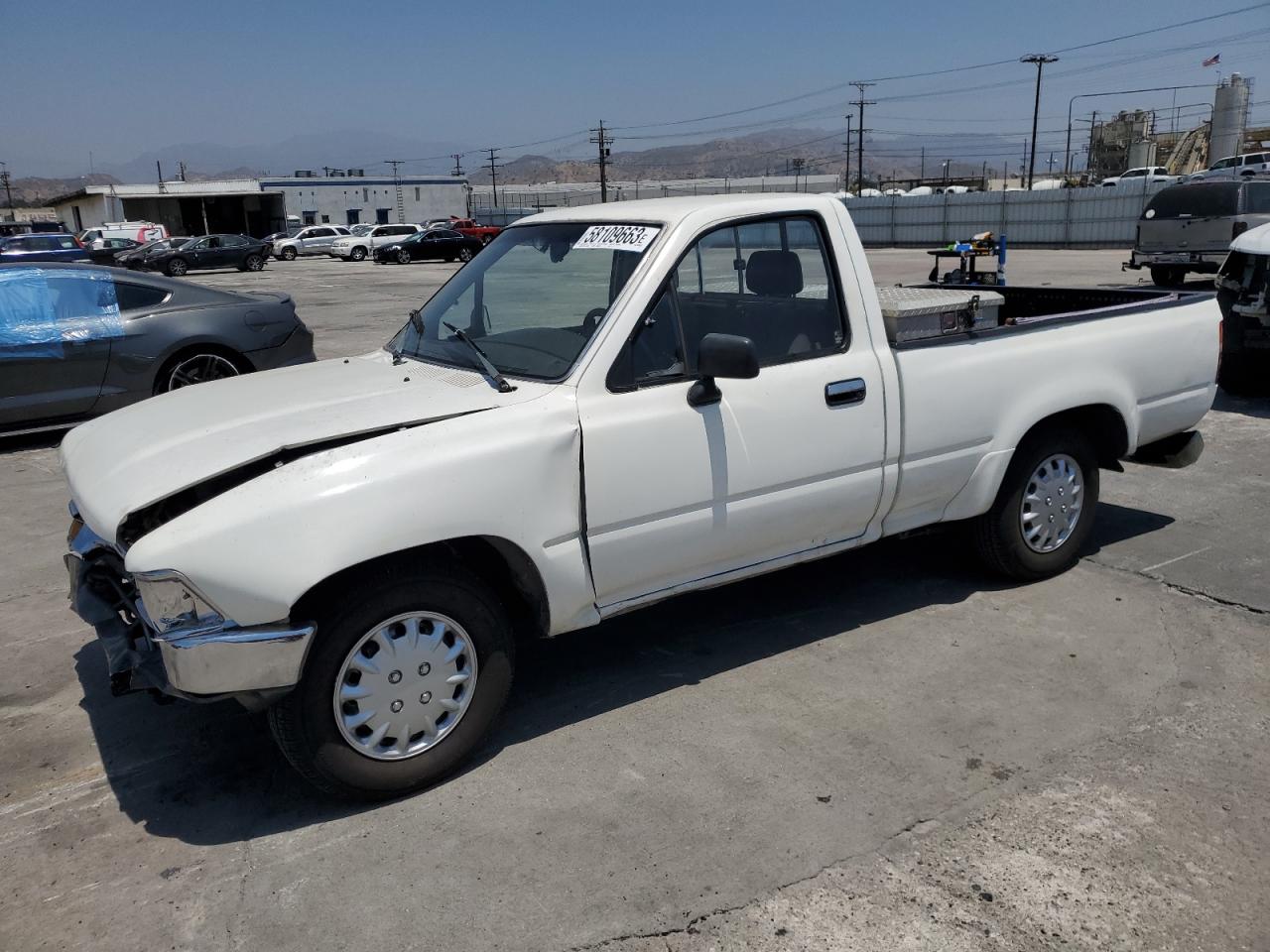 Image 1 of 1991 TOYOTA PICKUP 1/2 TON SHORT WHEELBASE DLX 1991 with VIN JT4RN81P8M5129342
