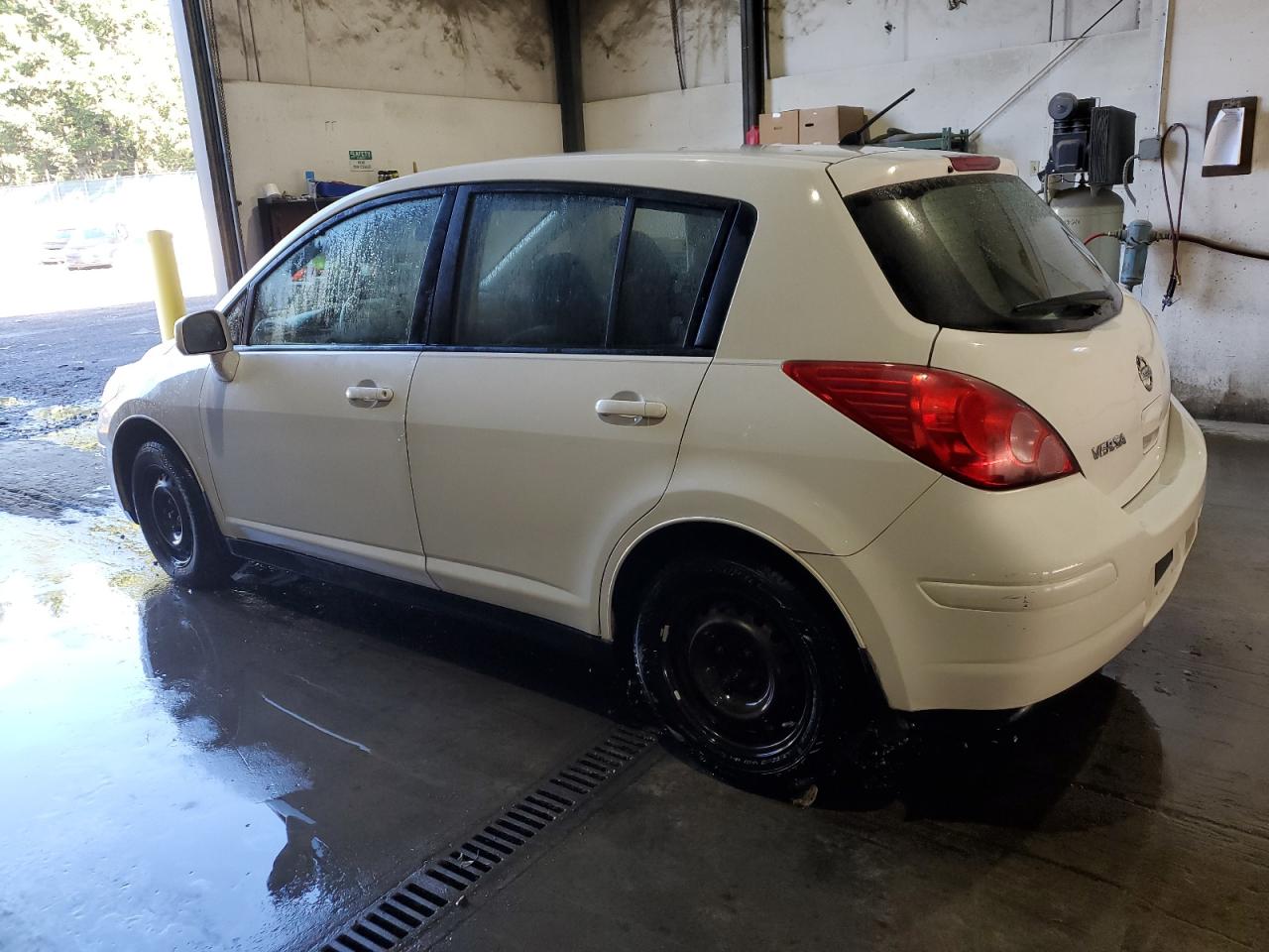 Изображение 2 2008 NISSAN VERSA S 2008 с VIN 3N1BC13E68L450606