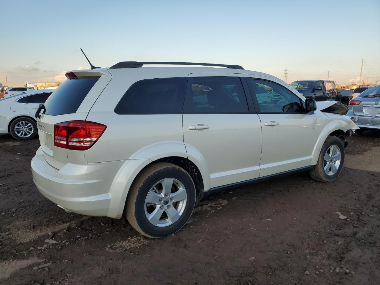 Изображение 3 2018 DODGE JOURNEY SE 2018 с VIN 3C4PDCAB9JT273463