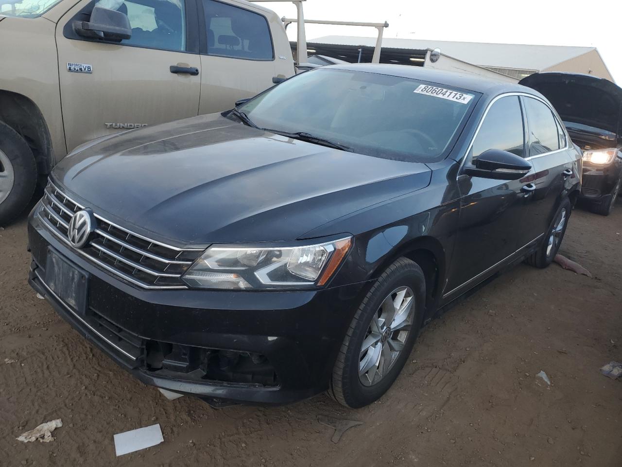 Изображение 1 2017 VOLKSWAGEN PASSAT S 2017 с VIN 1VWAT7A3XHC017151