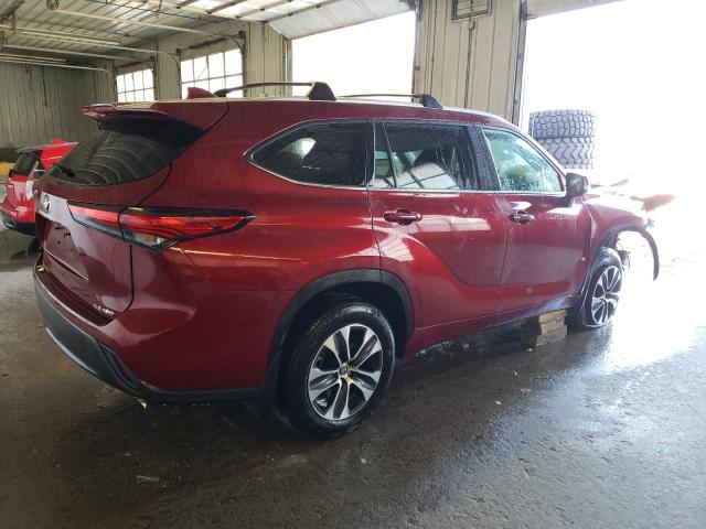 Obraz 3 z 2022 TOYOTA HIGHLANDER XLE 2022 z VIN 5TDHZRBHXNS589840