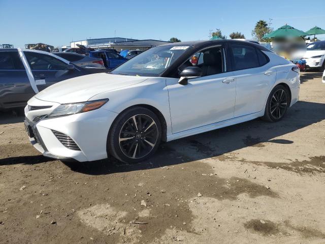 Obraz 1 z 2019 TOYOTA CAMRY XSE 2019 z VIN 4T1B61HKXKU196961