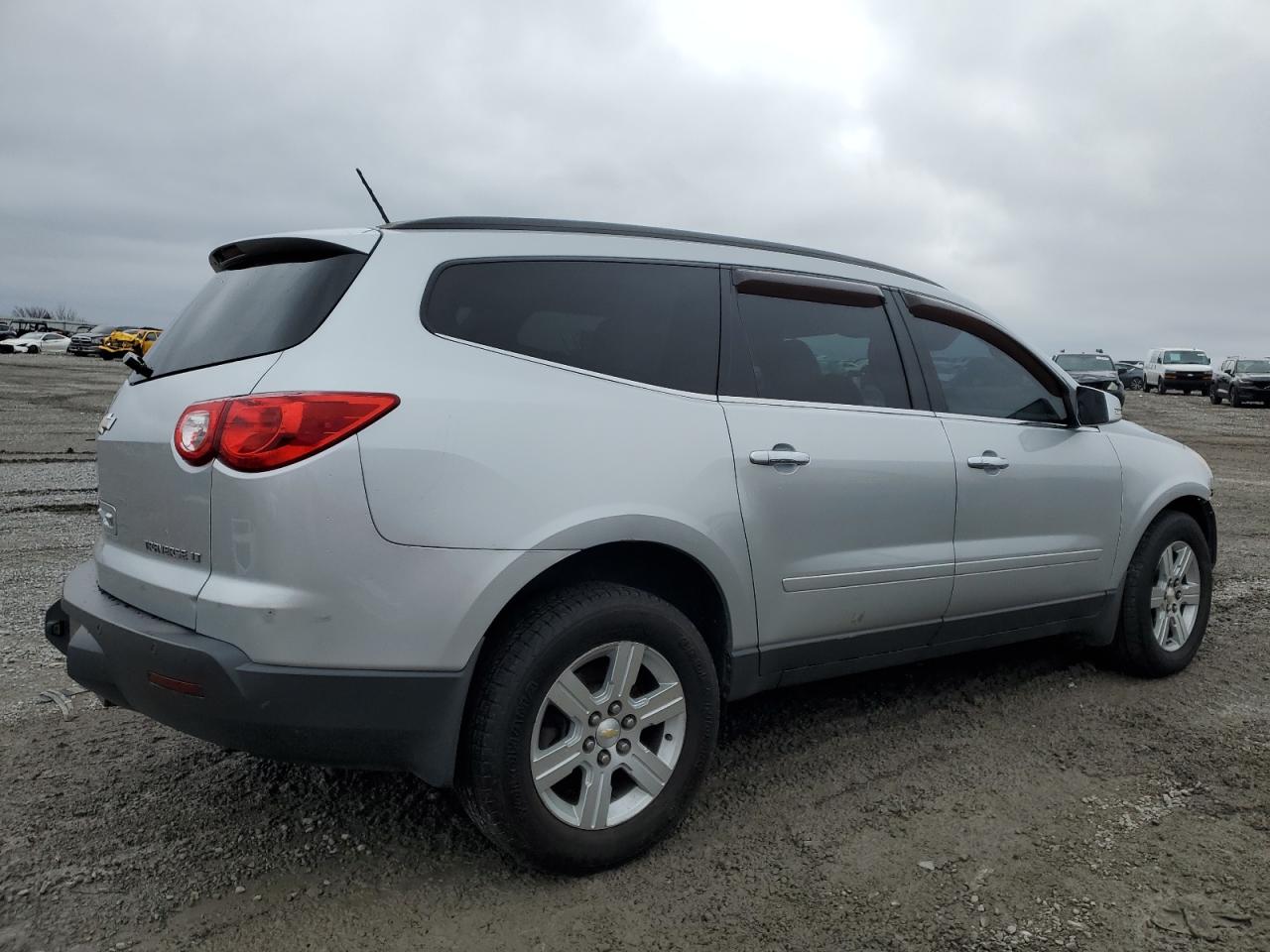 Obraz 3 z 2011 CHEVROLET TRAVERSE LT 2011 z VIN 1GNKRJED0BJ122622