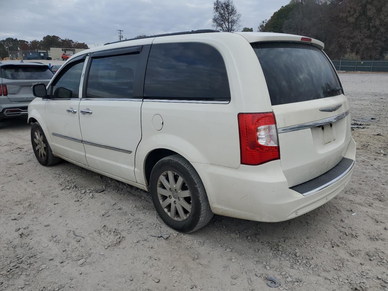Изображение 2 2012 CHRYSLER TOWN & COUNTRY TOURING L 2012 с VIN 2C4RC1CG0CR118671