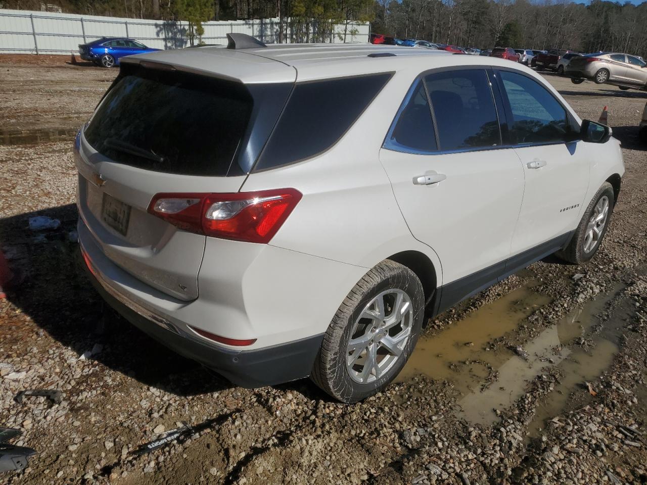 Obraz 3 z 2018 CHEVROLET EQUINOX LT 2018 z VIN 2GNAXKEX4J6234756