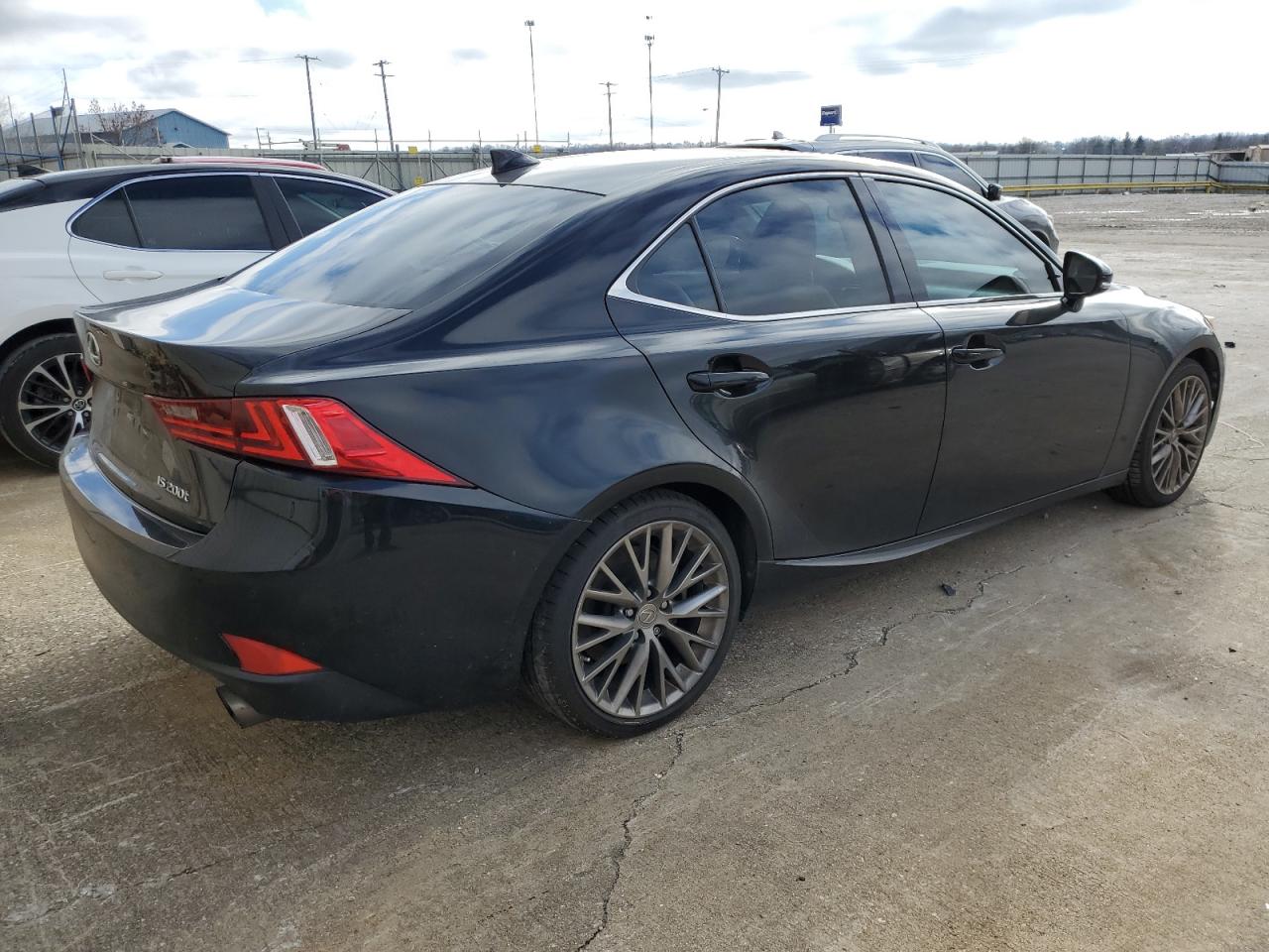 Obraz 3 z 2016 LEXUS IS 200T 2016 z VIN JTHBA1D27G5004341