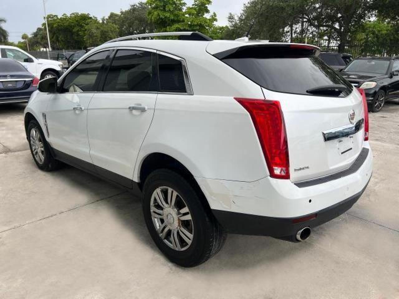 Изображение 2 2012 CADILLAC SRX LUXURY COLLECTION 2012 с VIN 3GYFNAE34CS580817
