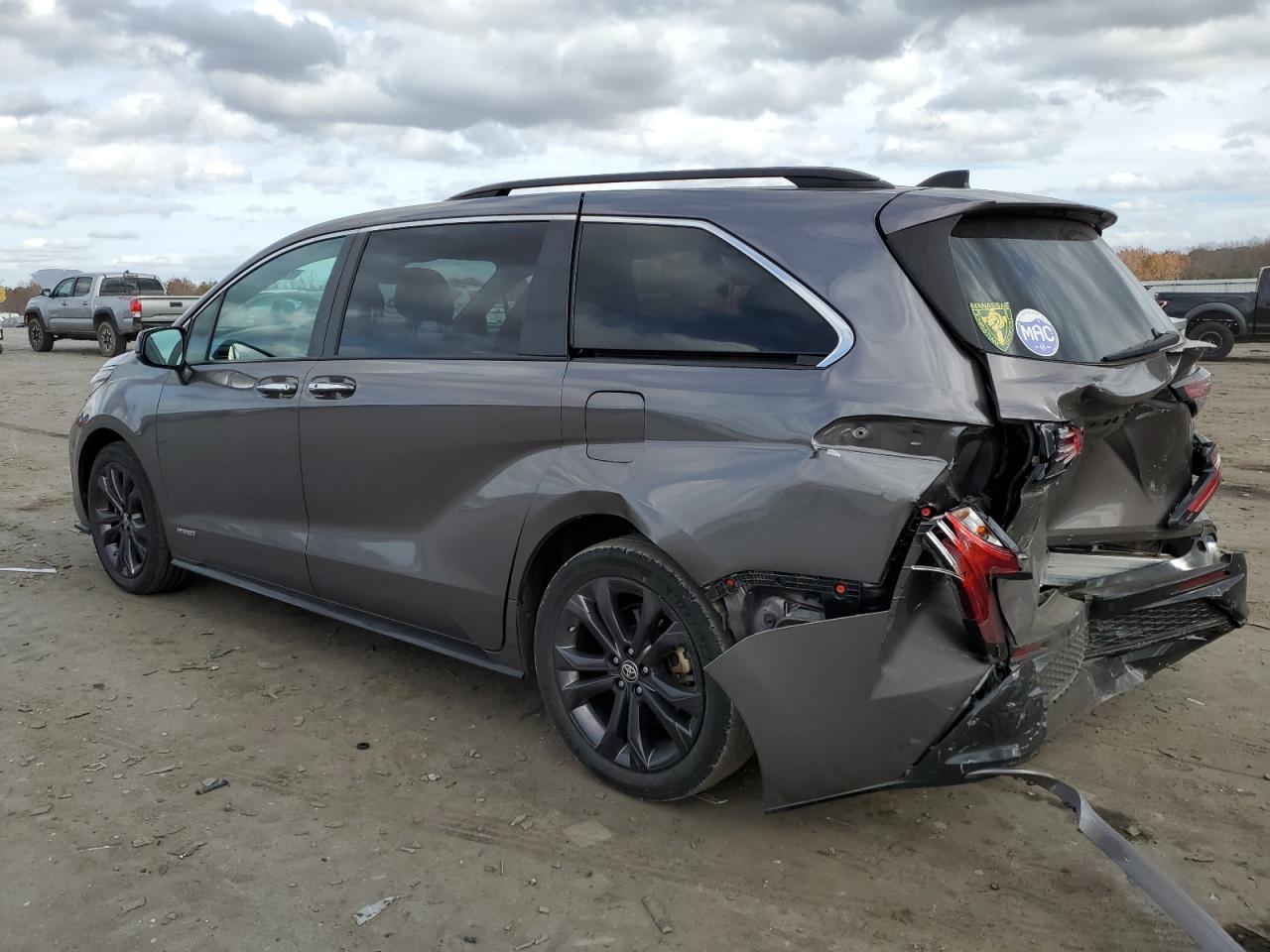 Image 2 of 2021 TOYOTA SIENNA XSE 2021 with VIN 5TDDRKECXMS019308