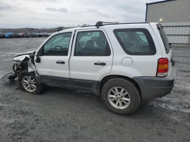Image 2 of 2004 FORD ESCAPE XLS 2004 with VIN 1FMYU02124KA21273