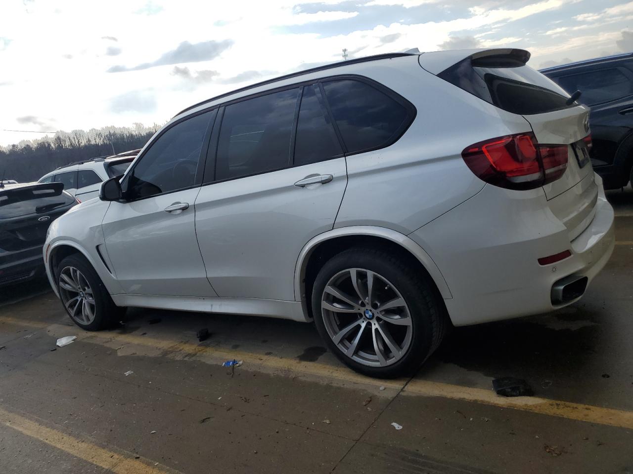Изображение 2 2015 BMW X5 SDRIVE35I 2015 с VIN 5UXKR2C55F0H38873