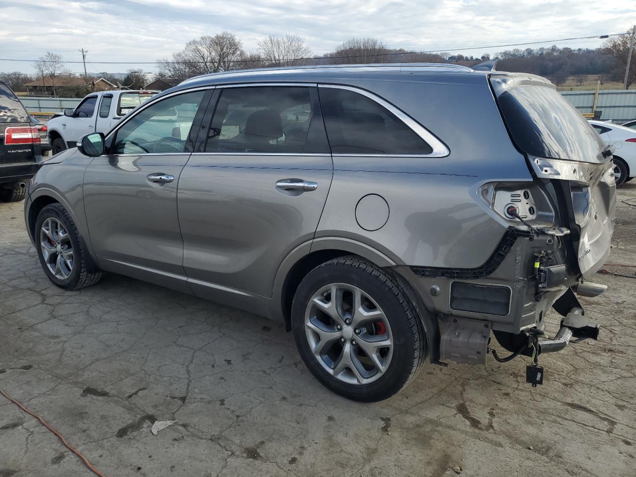 Image 2 of 2017 KIA SORENTO SX 2017 with VIN 5XYPK4A52HG239422