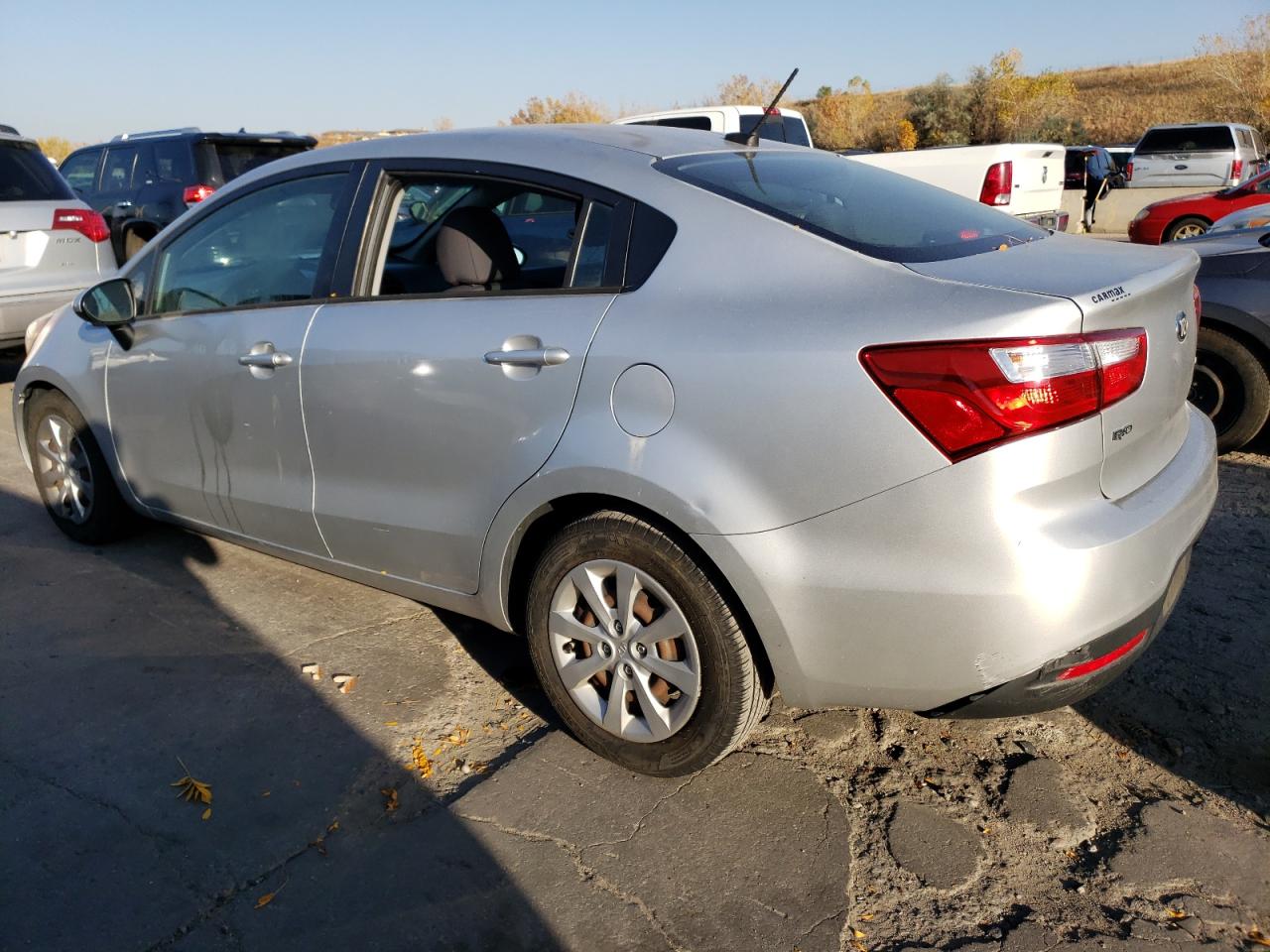 Изображение 2 Kia Rio Lx 2014 с VIN KNADM4A35E6363904