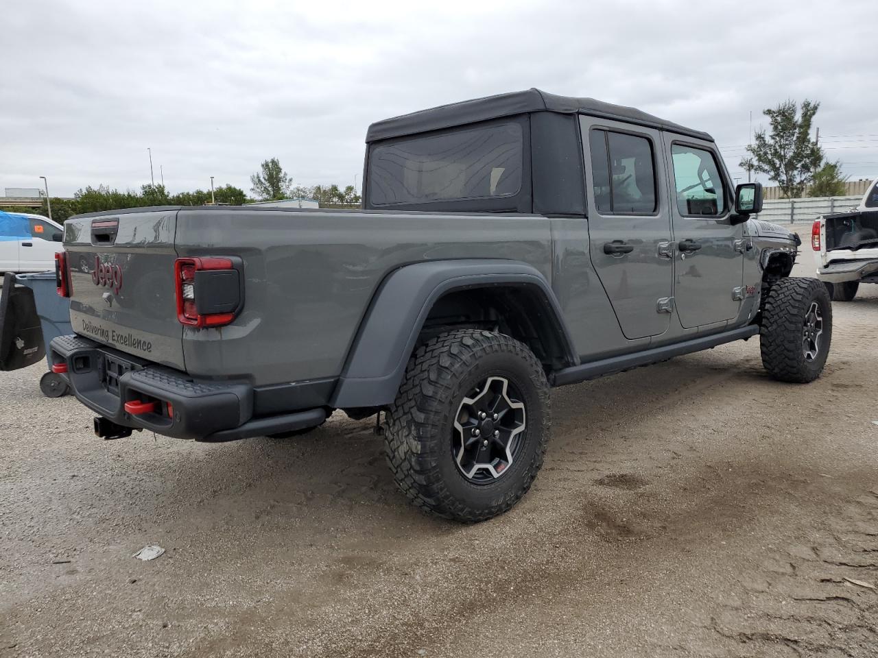 Image 3 of 2020 JEEP GLADIATOR RUBICON 2020 with VIN 1C6JJTBG9LL146047