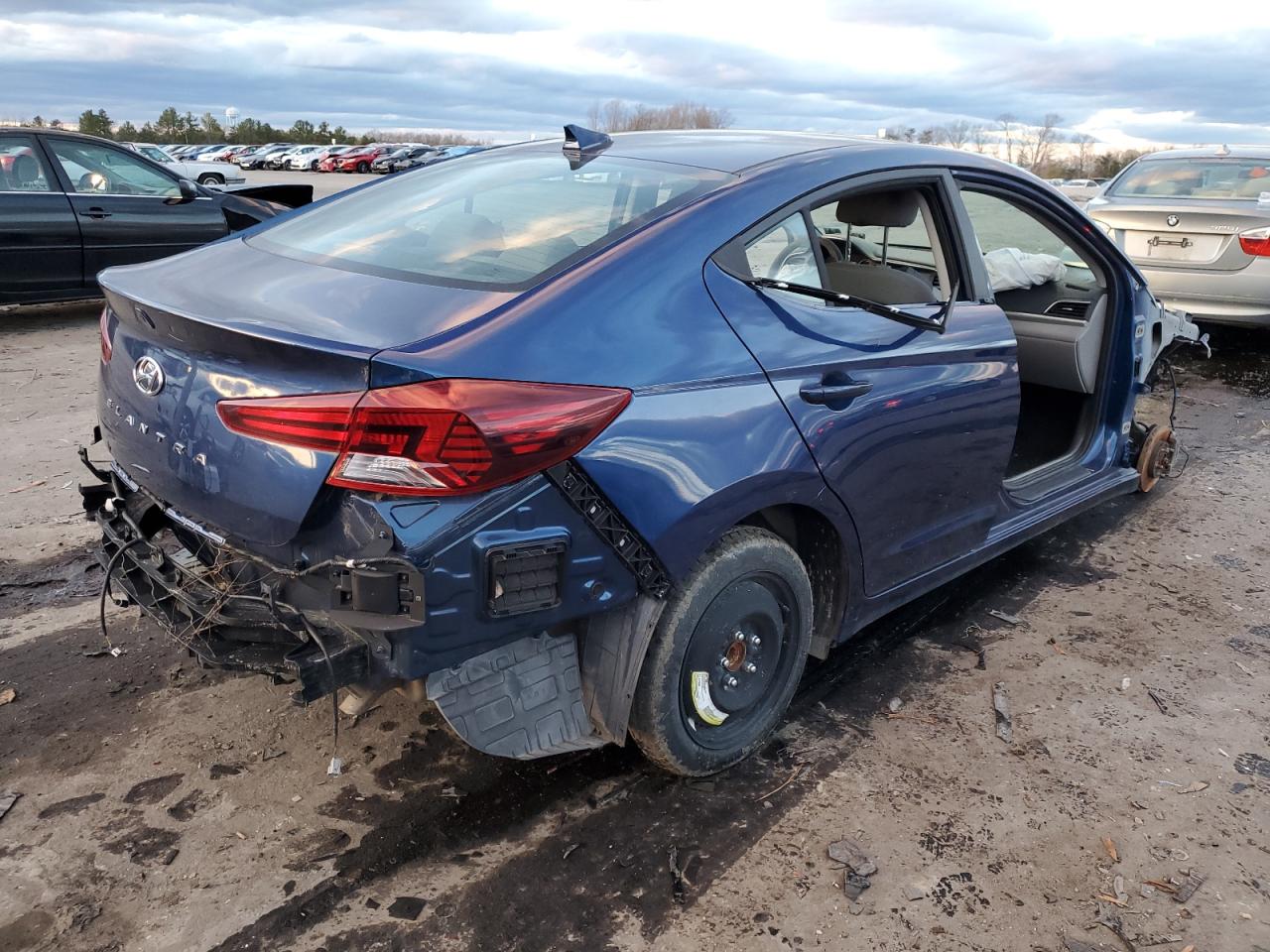 Image 3 of 2020 HYUNDAI ELANTRA SEL 2020 with VIN 5NPD84LF1LH630845
