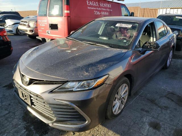 Obraz 1 z 2022 TOYOTA CAMRY LE 2022 z VIN 4T1C11AK6NU003299