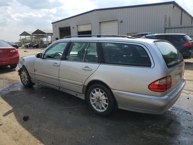 Image 2 of 2001 MERCEDES-BENZ E 320 4MATIC 2001 with VIN WDBJH82J31X048519