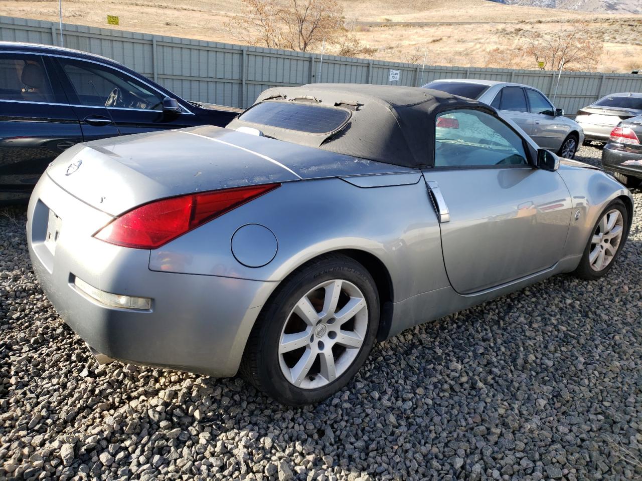 Obraz 3 z 2004 NISSAN 350Z ROADSTER 2004 z VIN JN1AZ36AX4T010179