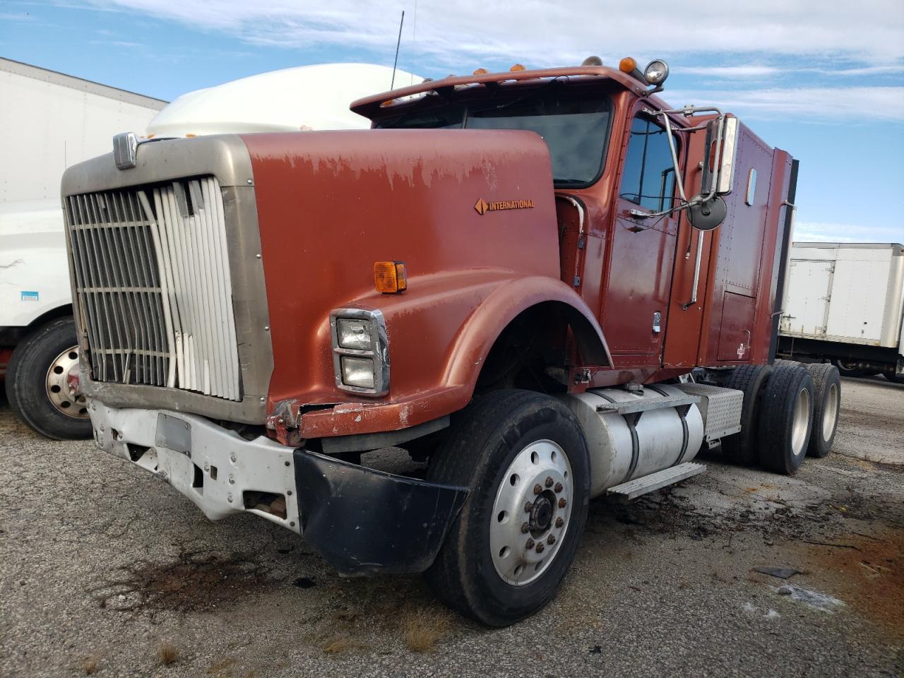 Image 2 of 1992 INTERNATIONAL 9000 9300 1992 with VIN 2HSFECURXNC057268