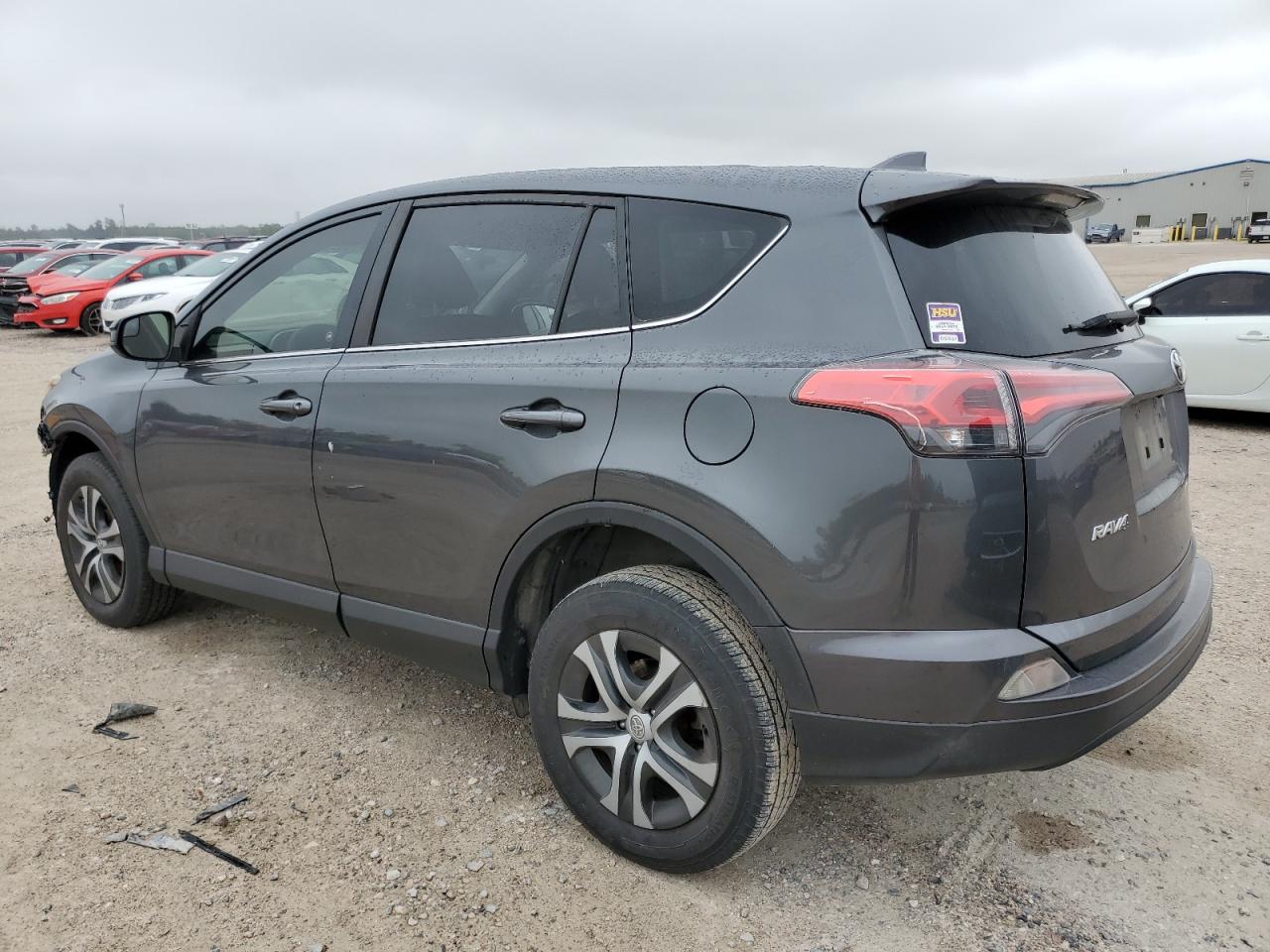 Изображение 2 2018 TOYOTA RAV4 LE 2018 с VIN JTMZFREV0JJ186424
