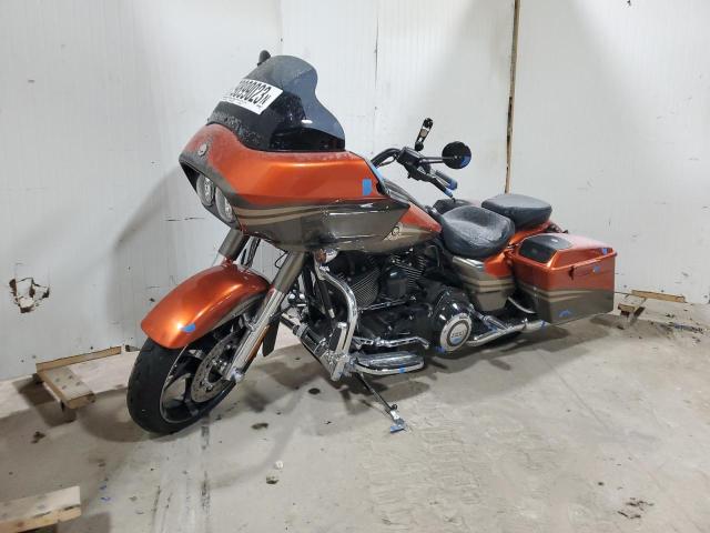 Image 2 of 2013 HARLEY-DAVIDSON FLTRXSE CVO ROAD GLIDE CUSTOM 2013 with VIN 1HD1TC814DB961414