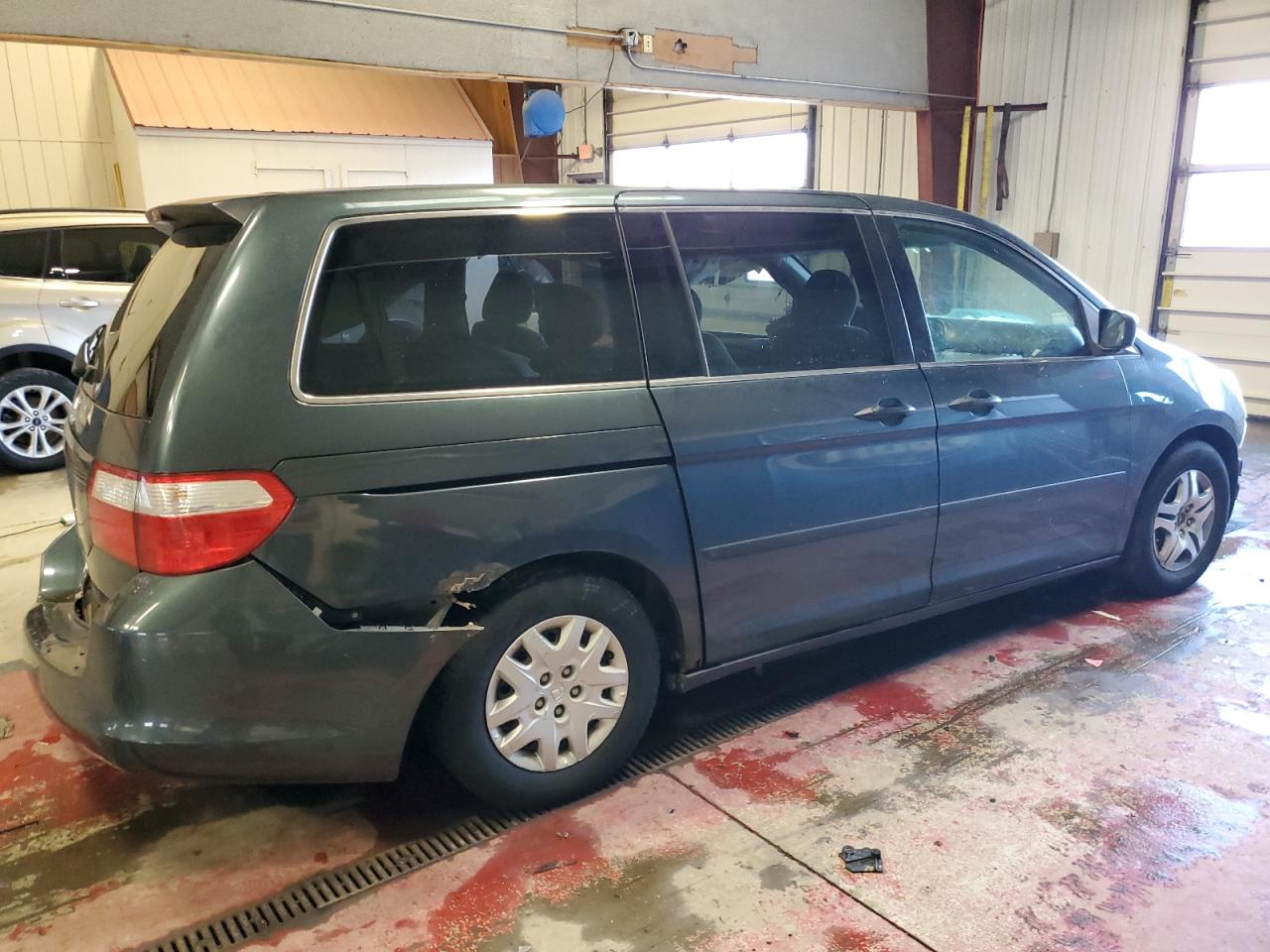 Image 3 of 2006 HONDA ODYSSEY LX 2006 with VIN 5FNRL38216B052219