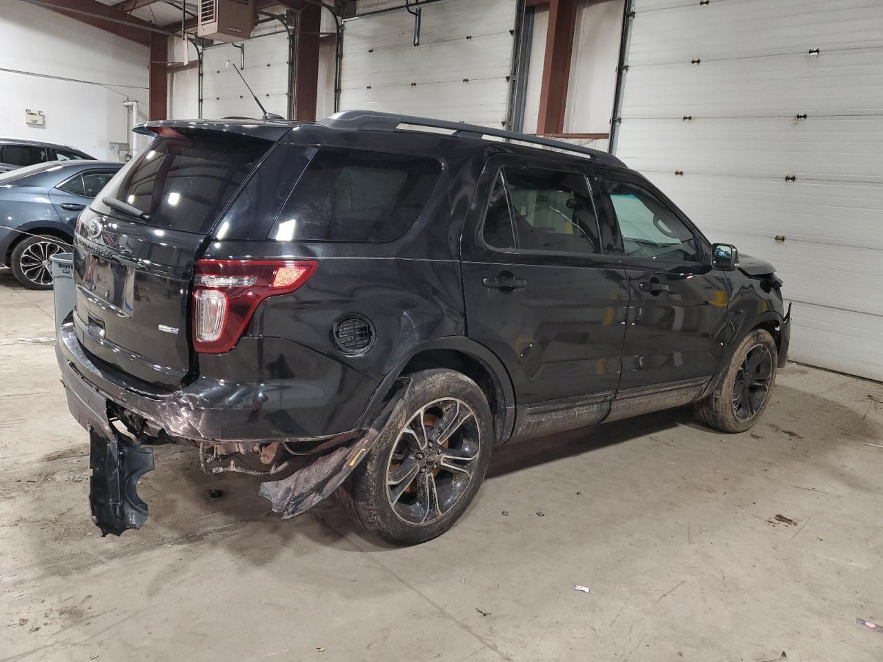 Изображение 3 2015 FORD EXPLORER SPORT 2015 с VIN 1FM5K8GT7FGA06369