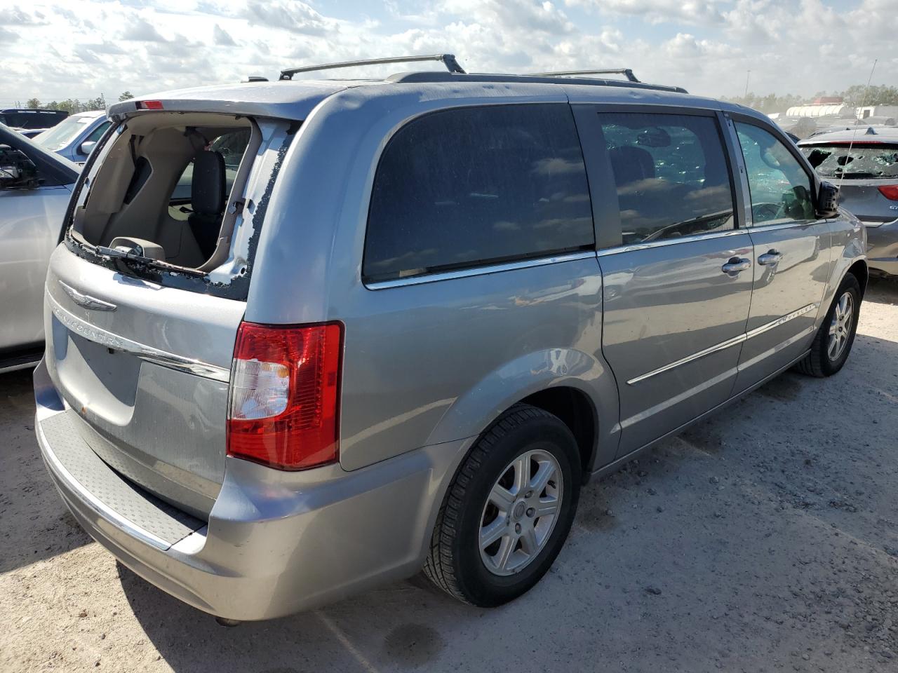 Изображение 3 2013 CHRYSLER TOWN & COUNTRY TOURING 2013 с VIN 2C4RC1BG3DR583643