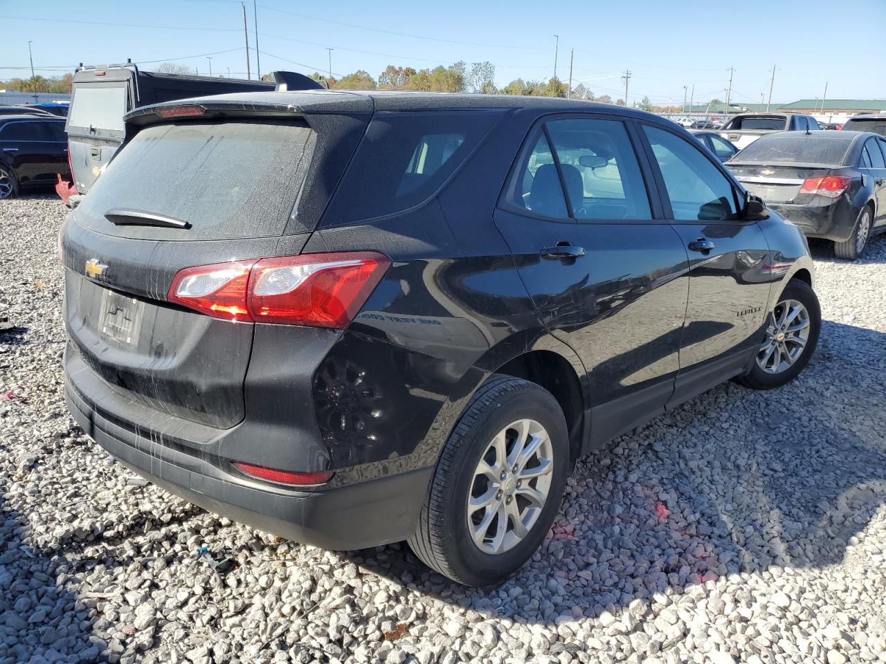 Obraz 3 z 2020 CHEVROLET EQUINOX LS 2020 z VIN 2GNAXHEV0L6153595
