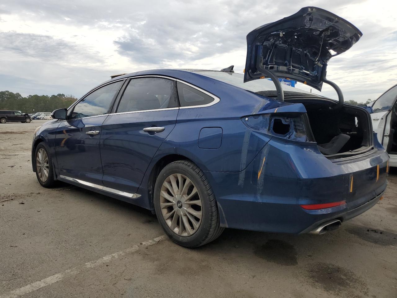 Image 2 of 2015 HYUNDAI SONATA SPORT 2015 with VIN 5NPE34AF0FH035284