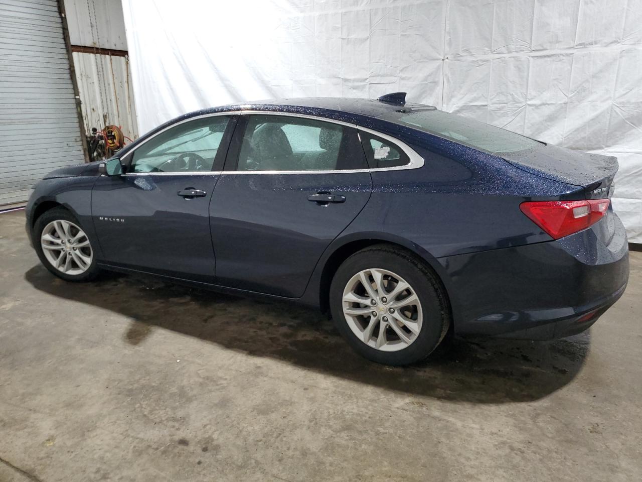 Image 2 of 2018 CHEVROLET MALIBU HYBRID 2018 with VIN 1G1ZF5SU1JF159054