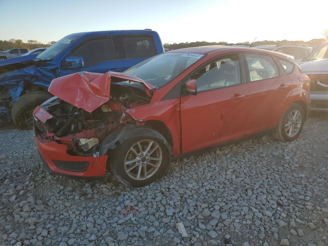 Obraz 1 z 2015 FORD FOCUS SE 2015 z VIN 1FADP3K20FL222760